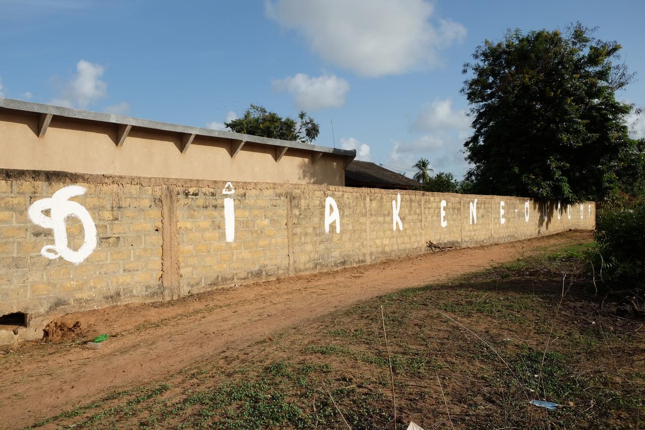 Gasthaus Centre Touristique Et Culturel Casamance Diakene Ouolof Exterior foto